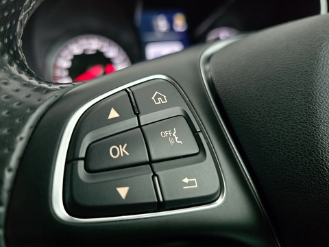 V220d MPV 