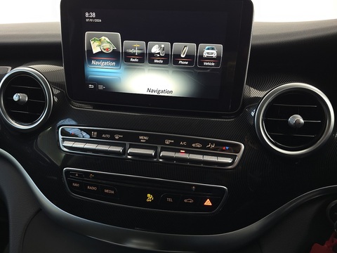 V220d MPV 