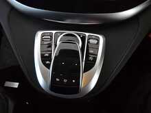 Mercedes-Benz V-Class V220d BlueTEC SE G-Tronic+ 