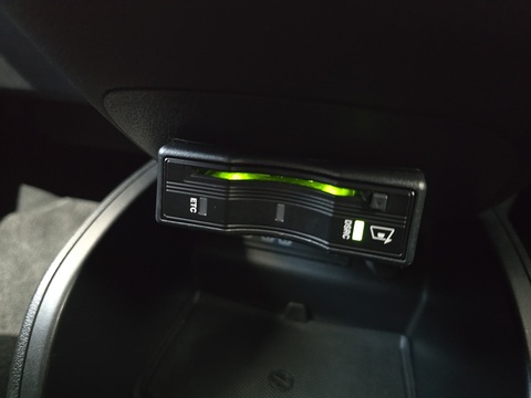 V220d MPV 
