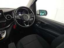 Mercedes-Benz V-Class V220d BlueTEC SE G-Tronic+ 