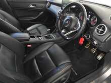 Mercedes-Benz CLA CLA200d AMG Sport 
