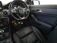 Mercedes-Benz CLA CLA200d AMG Sport 