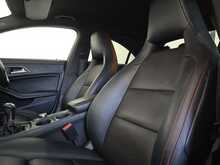 Mercedes-Benz CLA CLA200d AMG Sport 