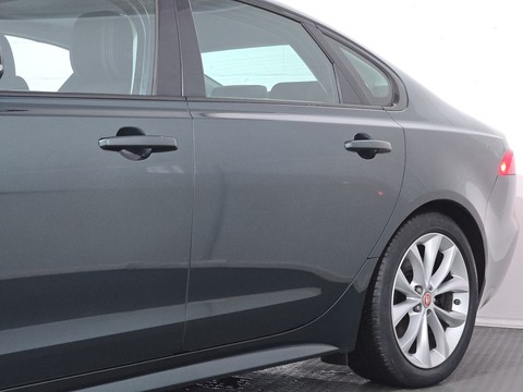 2.0d R-Sport Saloon 4dr Diesel Auto AWD Euro 6 (s/s) (180 ps)