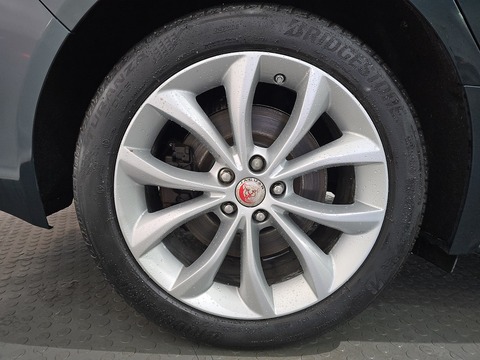 2.0d R-Sport Saloon 4dr Diesel Auto AWD Euro 6 (s/s) (180 ps)