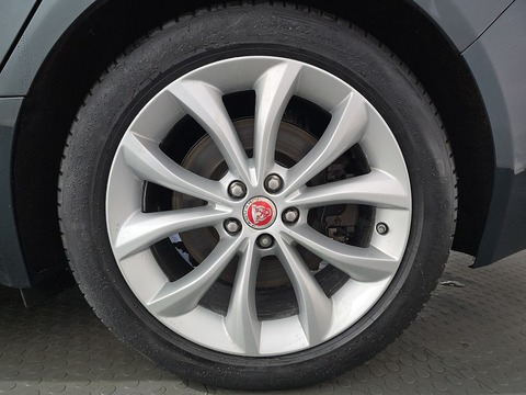 2.0d R-Sport Saloon 4dr Diesel Auto AWD Euro 6 (s/s) (180 ps)