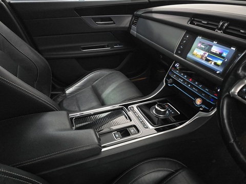 2.0d R-Sport Saloon 4dr Diesel Auto AWD Euro 6 (s/s) (180 ps)