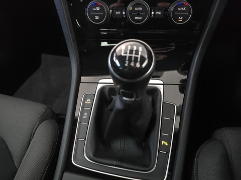 2.0 TDI BlueMotion Tech GT Hatchback 5dr Diesel Manual Euro 5 (s/s) (150 ps)