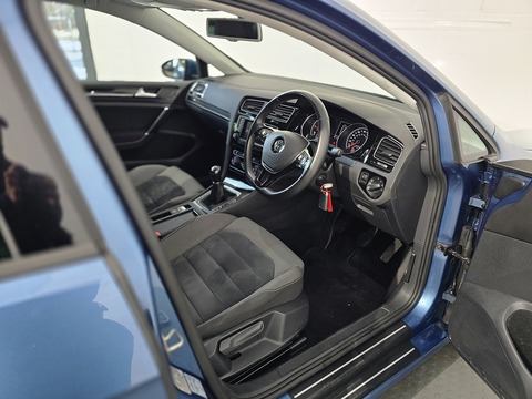 2.0 TDI BlueMotion Tech GT Hatchback 5dr Diesel Manual Euro 5 (s/s) (150 ps)