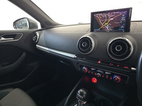 2.0 TDI S line Sportback 5dr Diesel S Tronic Euro 6 (s/s) (Nav) (150 ps)