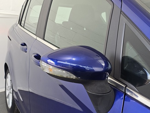 1.6 Titanium MPV 5dr Petrol Powershift Euro 5 (105 ps)