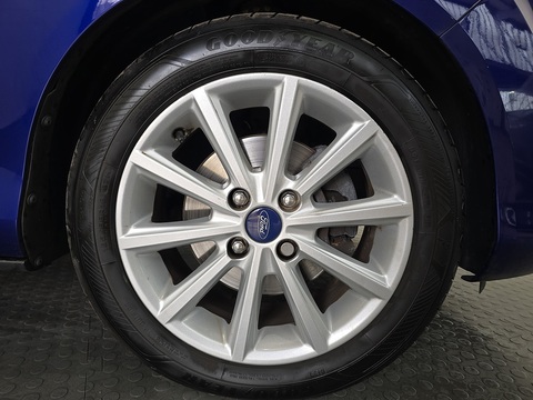 1.6 Titanium MPV 5dr Petrol Powershift Euro 5 (105 ps)
