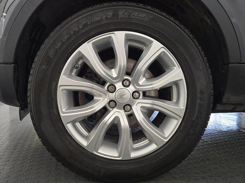 2.0 TD4 SE SUV 5dr Diesel Manual 4WD Euro 6 (s/s) (180 ps)
