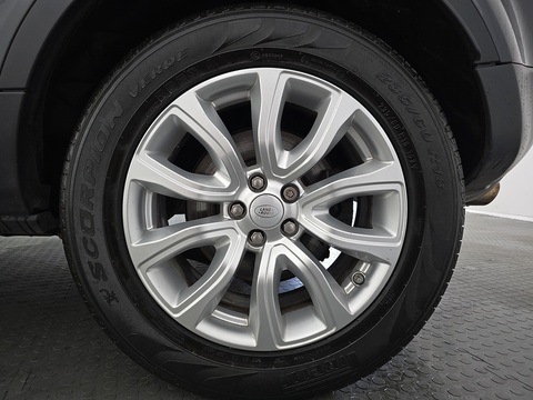 2.0 TD4 SE SUV 5dr Diesel Manual 4WD Euro 6 (s/s) (180 ps)