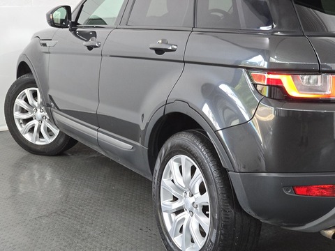 2.0 TD4 SE SUV 5dr Diesel Manual 4WD Euro 6 (s/s) (180 ps)