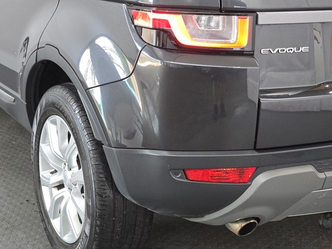 2.0 TD4 SE SUV 5dr Diesel Manual 4WD Euro 6 (s/s) (180 ps)