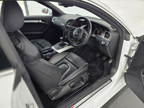 2.0 TDI S line Coupe 2dr Diesel Manual quattro Euro 5 (s/s) (177 ps)