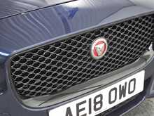 Jaguar XE d R-Sport 