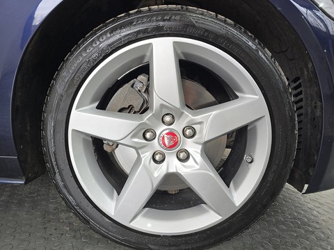 2.0d R-Sport Saloon 4dr Diesel Auto AWD Euro 6 (s/s) (180 ps)