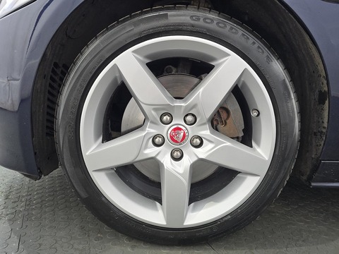 2.0d R-Sport Saloon 4dr Diesel Auto AWD Euro 6 (s/s) (180 ps)