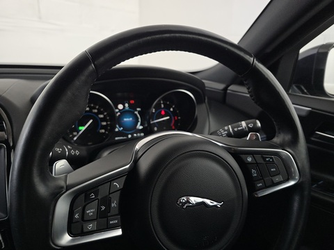 2.0d R-Sport Saloon 4dr Diesel Auto AWD Euro 6 (s/s) (180 ps)