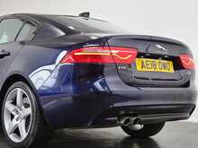 Jaguar XE d R-Sport 