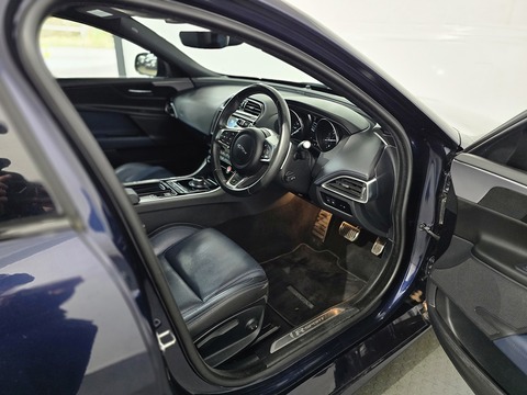 2.0d R-Sport Saloon 4dr Diesel Auto AWD Euro 6 (s/s) (180 ps)