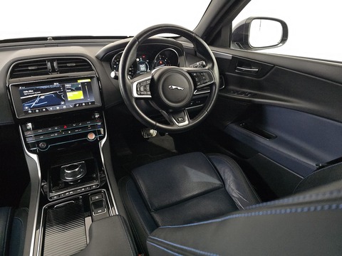 2.0d R-Sport Saloon 4dr Diesel Auto AWD Euro 6 (s/s) (180 ps)