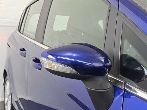 1.6 Titanium MPV 5dr Petrol Powershift Euro 5 (105 ps)