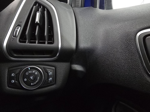 1.6 Titanium MPV 5dr Petrol Powershift Euro 5 (105 ps)