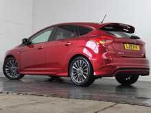 Ford Focus T EcoBoost ST-Line 