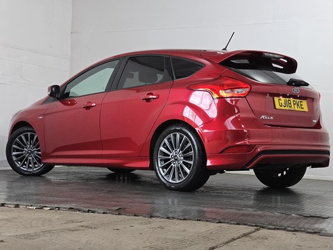 1.0T EcoBoost ST-Line Hatchback 5dr Petrol Manual Euro 6 (s/s) (140 ps)