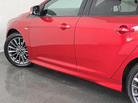 1.0T EcoBoost ST-Line Hatchback 5dr Petrol Manual Euro 6 (s/s) (140 ps)