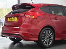 Ford Focus T EcoBoost ST-Line 