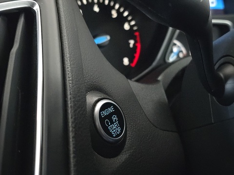 1.0T EcoBoost ST-Line Hatchback 5dr Petrol Manual Euro 6 (s/s) (140 ps)