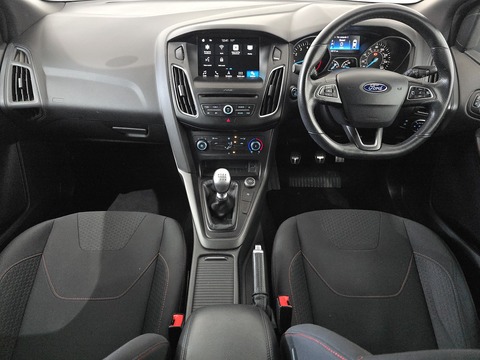 1.0T EcoBoost ST-Line Hatchback 5dr Petrol Manual Euro 6 (s/s) (140 ps)