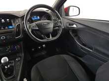 Ford Focus T EcoBoost ST-Line 