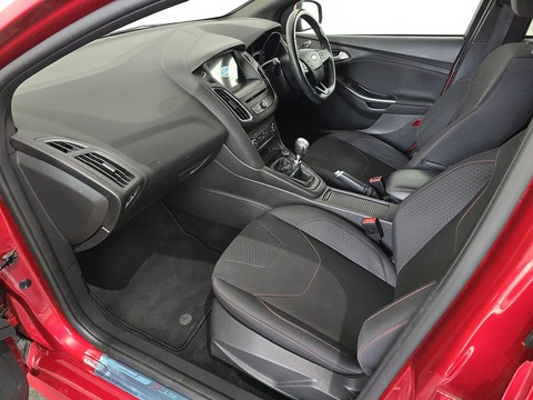 1.0T EcoBoost ST-Line Hatchback 5dr Petrol Manual Euro 6 (s/s) (140 ps)