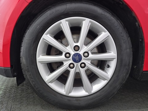 1.0T EcoBoost Titanium Hatchback 5dr Petrol Manual Euro 6 (s/s) (125 ps)