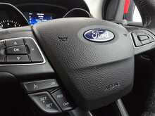 Ford Focus T EcoBoost Titanium 