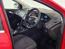 Ford Focus T EcoBoost Titanium 