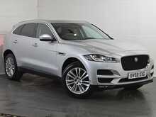 Jaguar F-PACE D240 Portfolio 