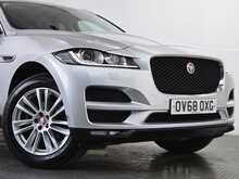 Jaguar F-PACE D240 Portfolio 