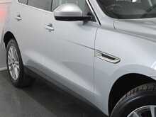 Jaguar F-PACE D240 Portfolio 