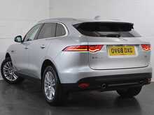 Jaguar F-PACE D240 Portfolio 