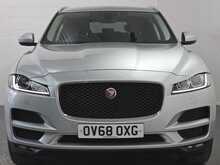 Jaguar F-PACE D240 Portfolio 