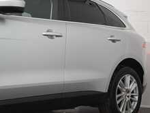 Jaguar F-PACE D240 Portfolio 