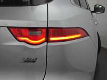 Jaguar F-PACE D240 Portfolio 