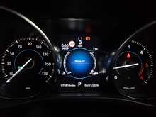 Jaguar F-PACE D240 Portfolio 